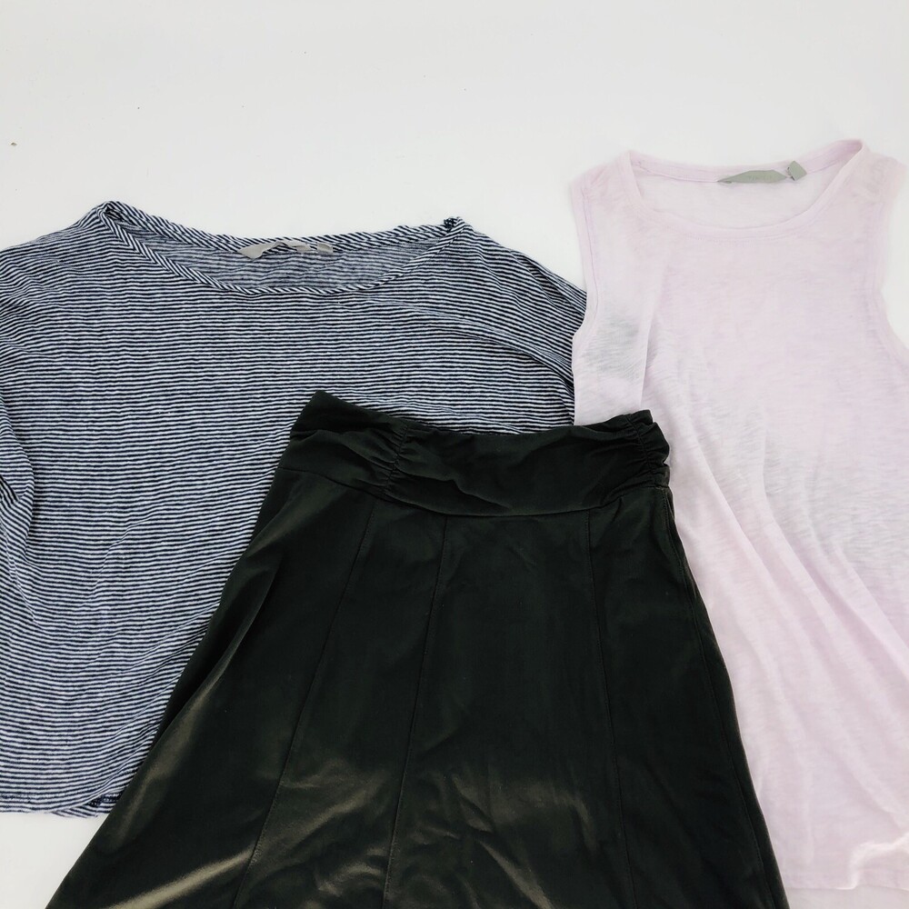 Lot of 3 Athleta Pieces 2 Tops & 1 Skirt Casual Comfort Athleisure Outfit XXS - Picture 2 of 10